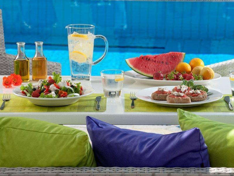 Kristalli Hotel Apartments มาเลีย ภายนอก รูปภาพ