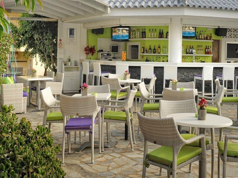 Kristalli Hotel Apartments มาเลีย ภายนอก รูปภาพ